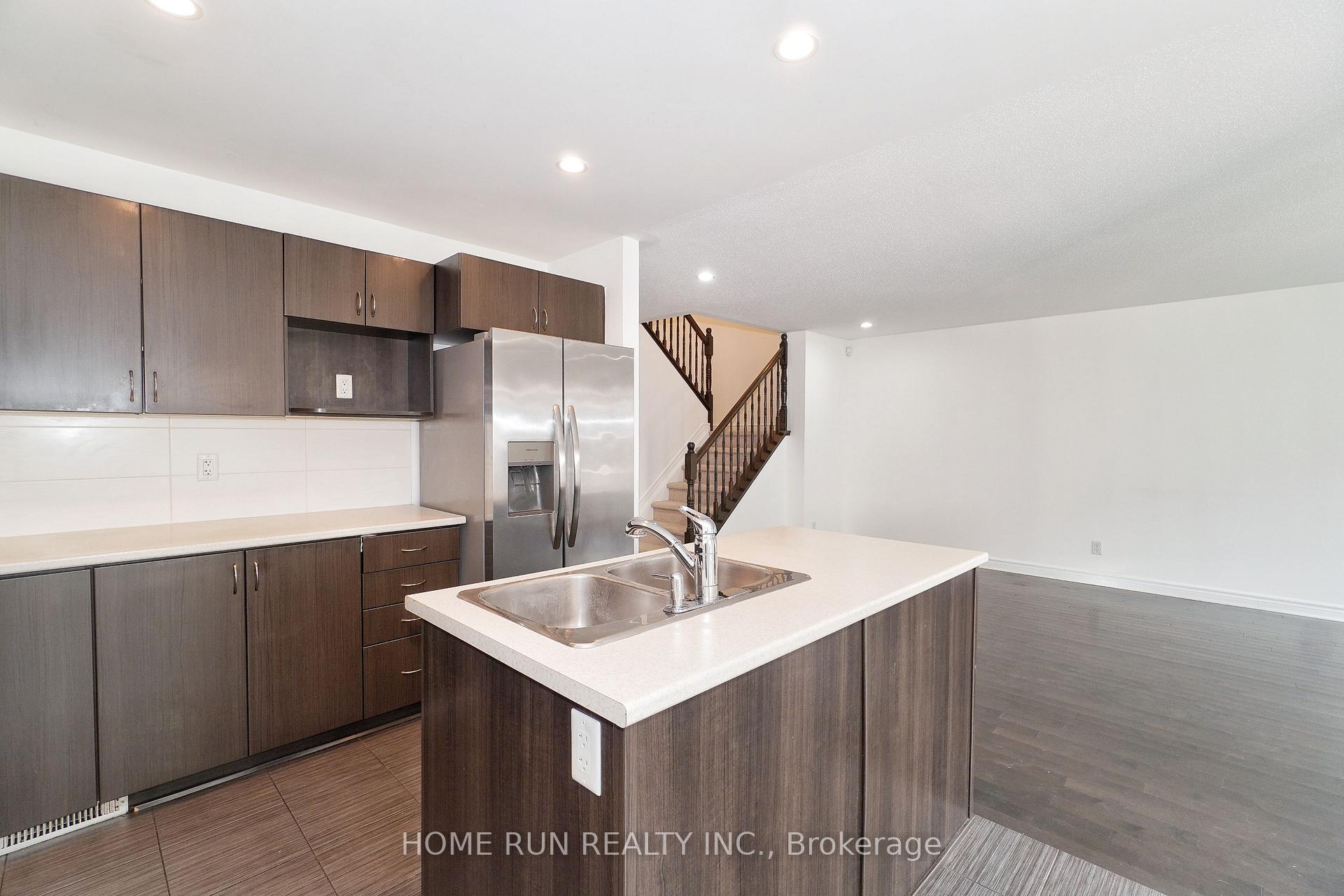 Photo 16 of 376 Balinroan Crescent, Ottawa, Barrhaven - Strandherd — HOMEH
