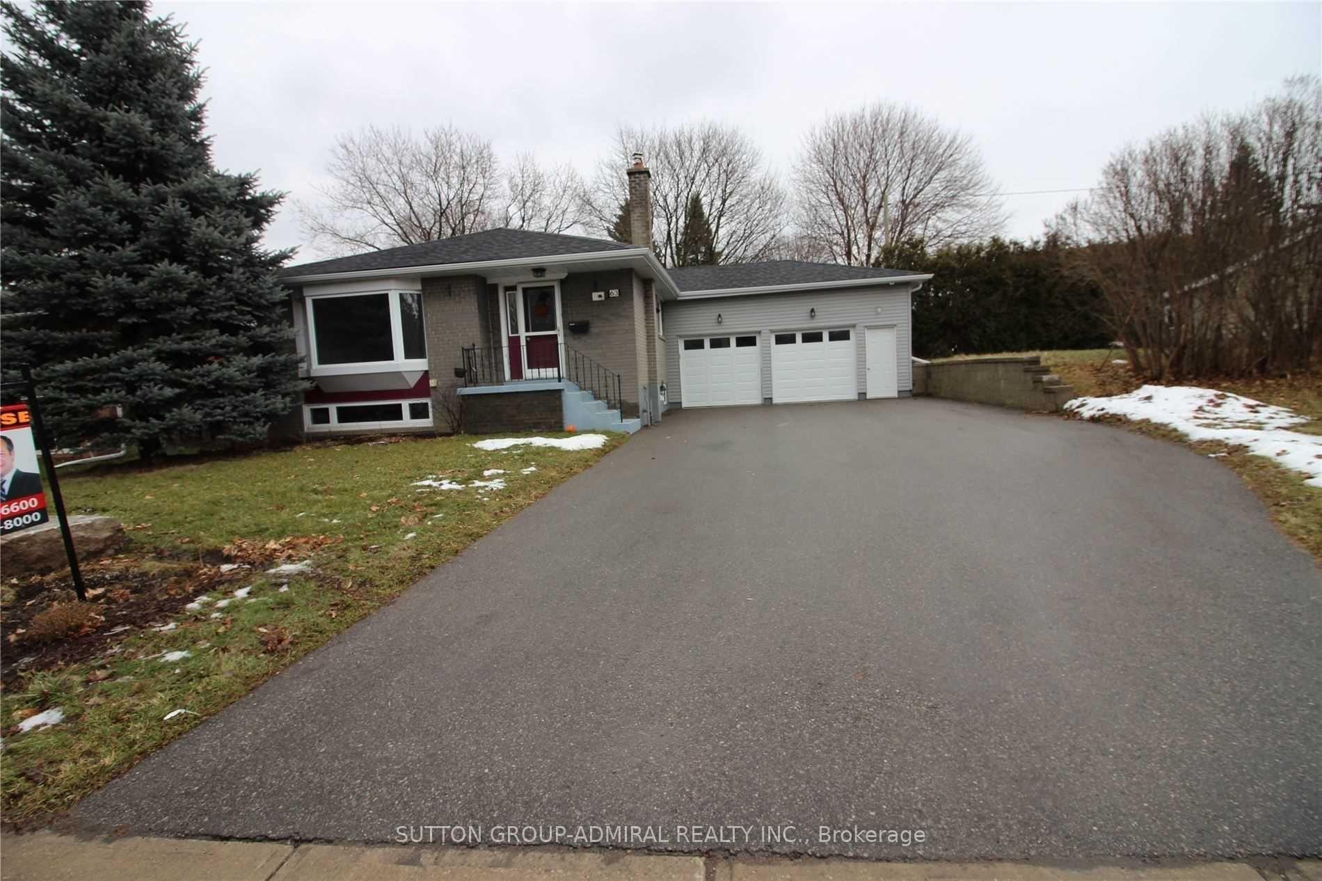 Front of Unit Main Floor, 63 Aurora Heights Drive