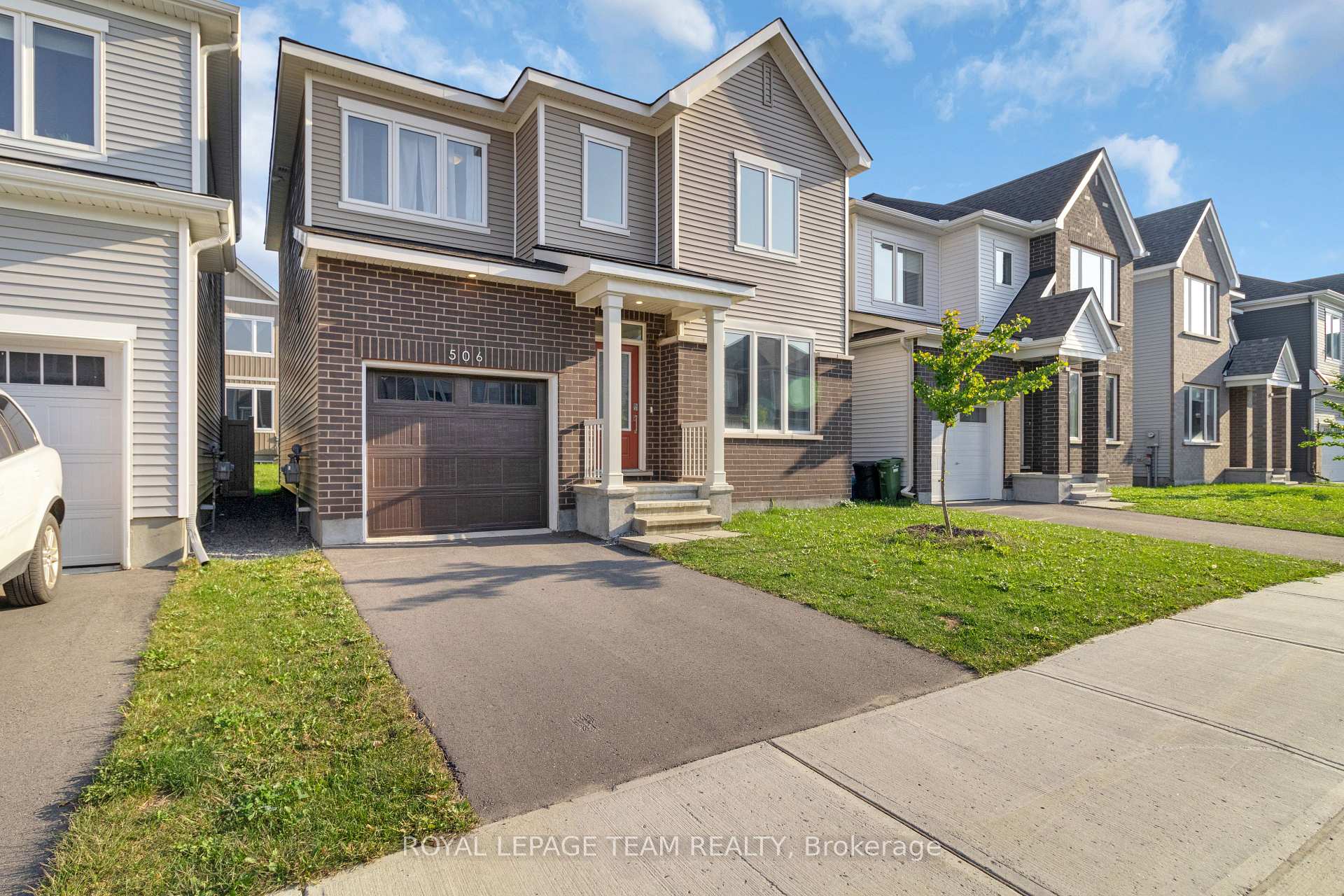 Photo 2 of 506 Sturnidae Street, Ottawa, Barrhaven - Half Moon Bay — HOMEH