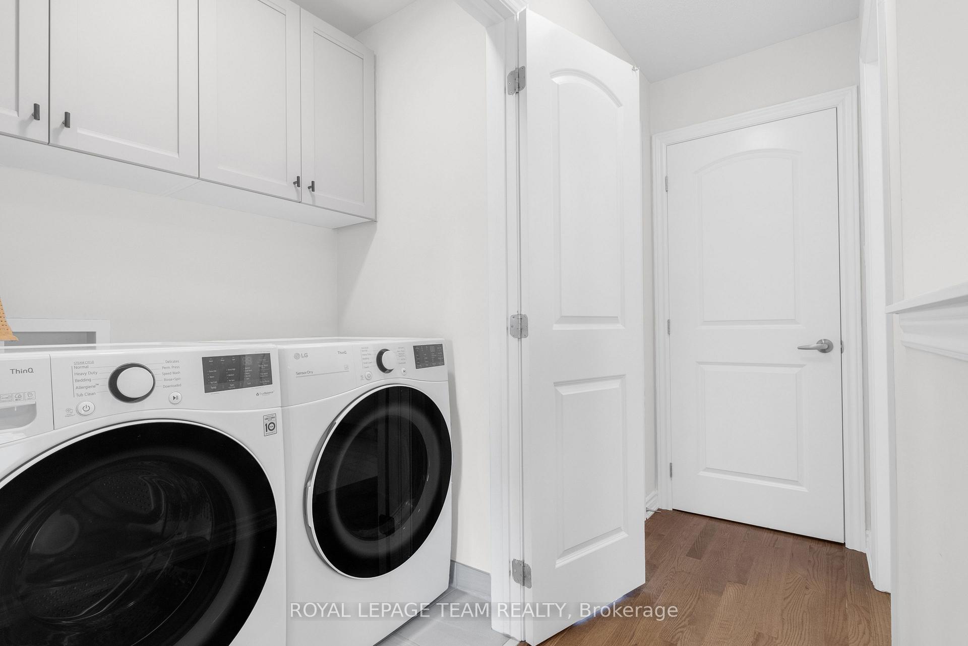 Photo 3 of 506 Sturnidae Street, Ottawa, Barrhaven - Half Moon Bay — HOMEH