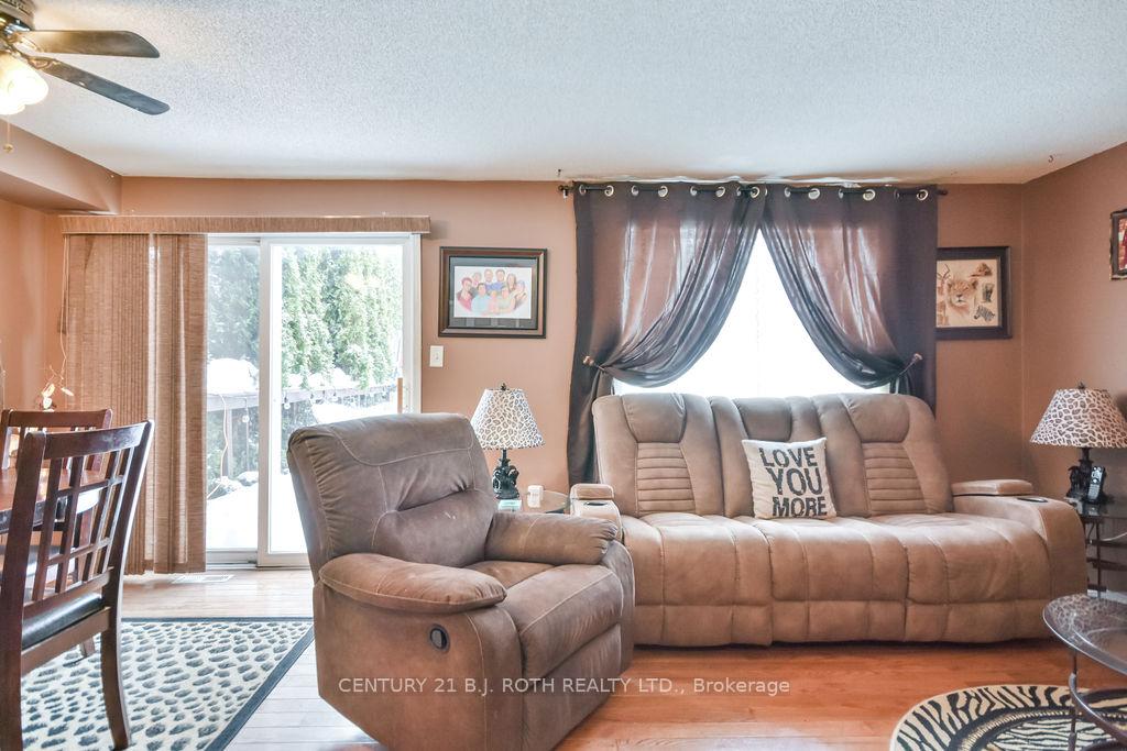 Photo 9 of 33 Lee Crescent, Barrie, Holly — HOMEH