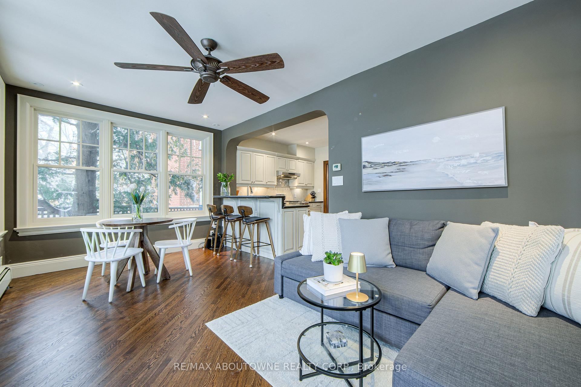 Photo 18 of 565 Locust Street, Burlington, Brant — HOMEH