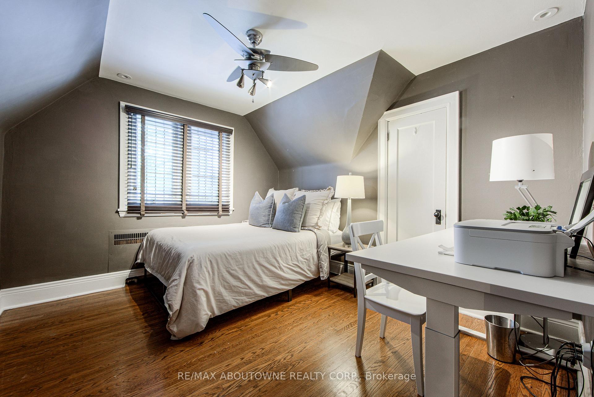 Photo 27 of 565 Locust Street, Burlington, Brant — HOMEH