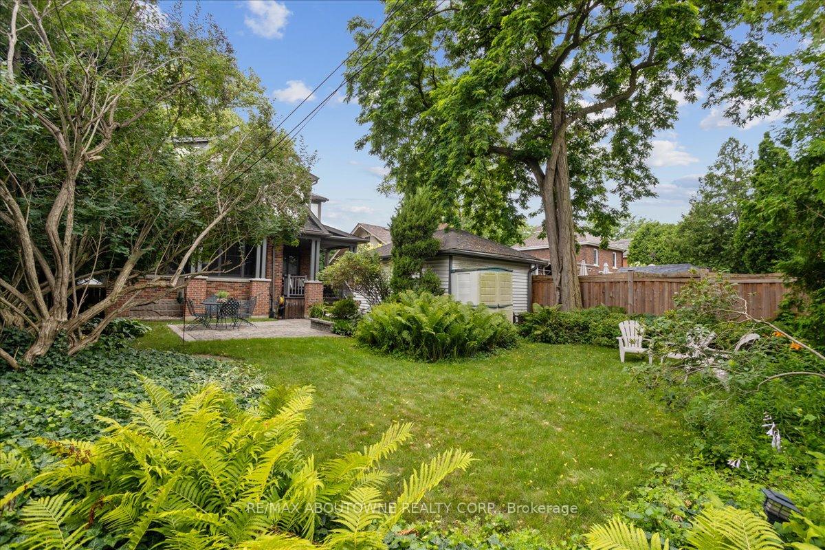 Photo 43 of 565 Locust Street, Burlington, Brant — HOMEH