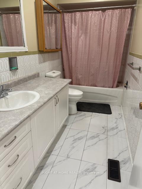 Photo 8 of 46 Prouse Drive, Brampton, Brampton North — HOMEH