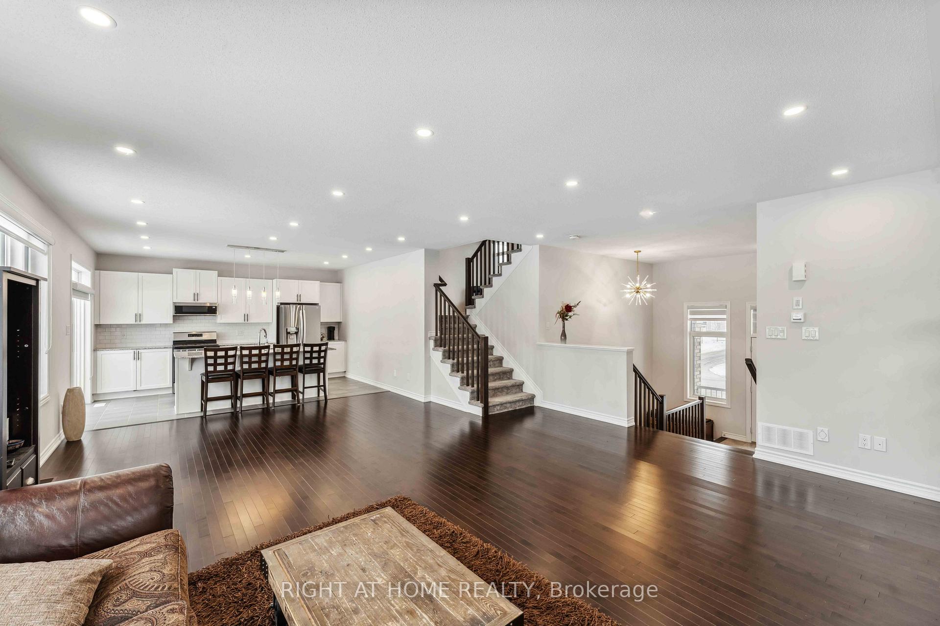 Photo 9 of 109 Point Prim Crescent, Ottawa, Barrhaven - Heritage Park — HOMEH