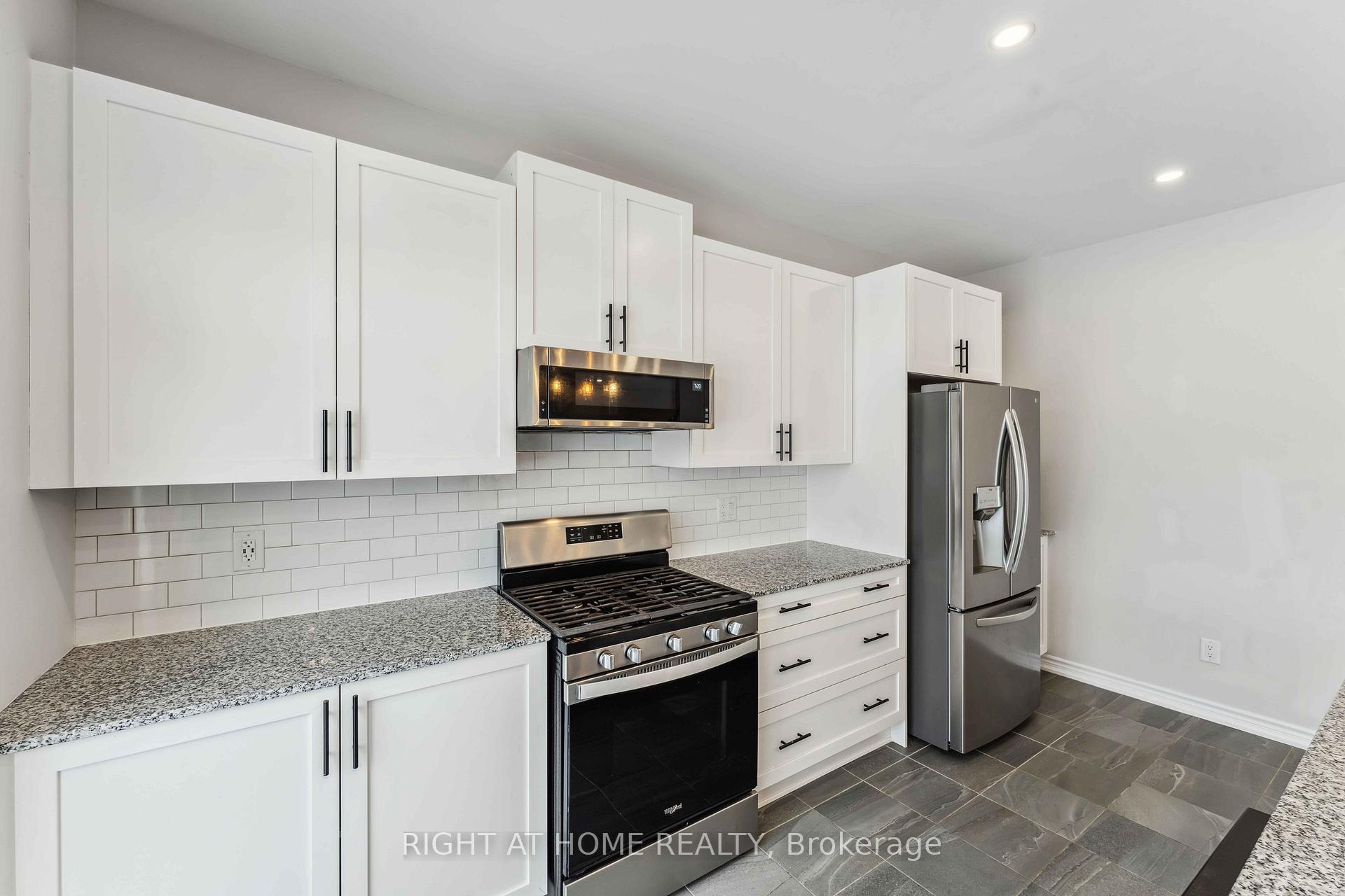 Photo 15 of 109 Point Prim Crescent, Ottawa, Barrhaven - Heritage Park — HOMEH