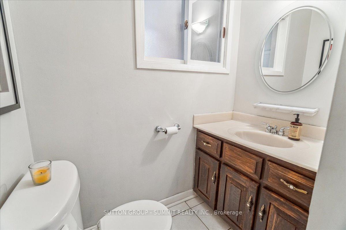 Photo 5 of 756 King Road, Burlington, LaSalle — HOMEH