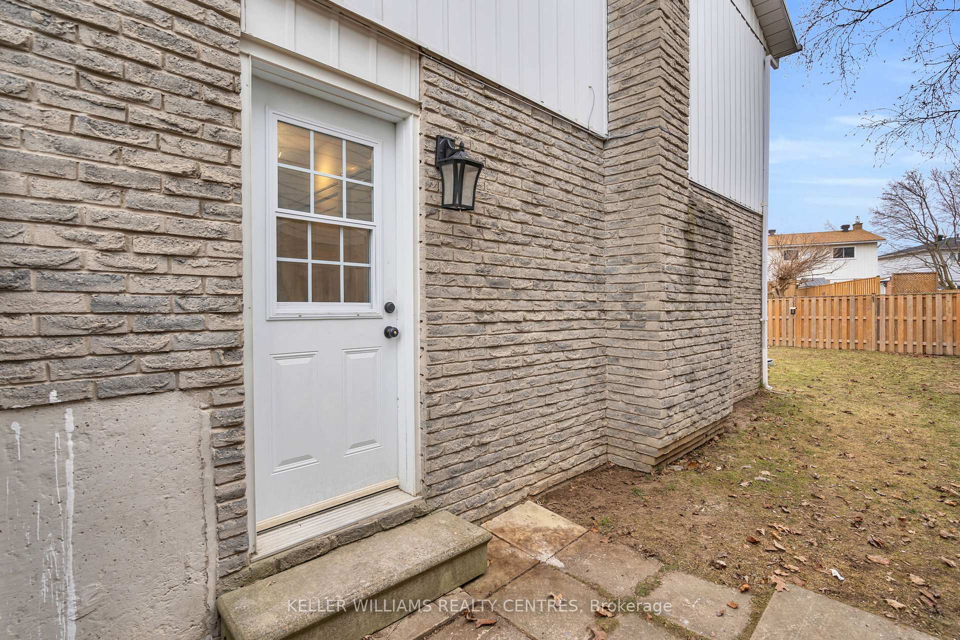 Photo 36 of 8 Armstrong Boulevard, Barrie, Allandale Heights — HOMEH