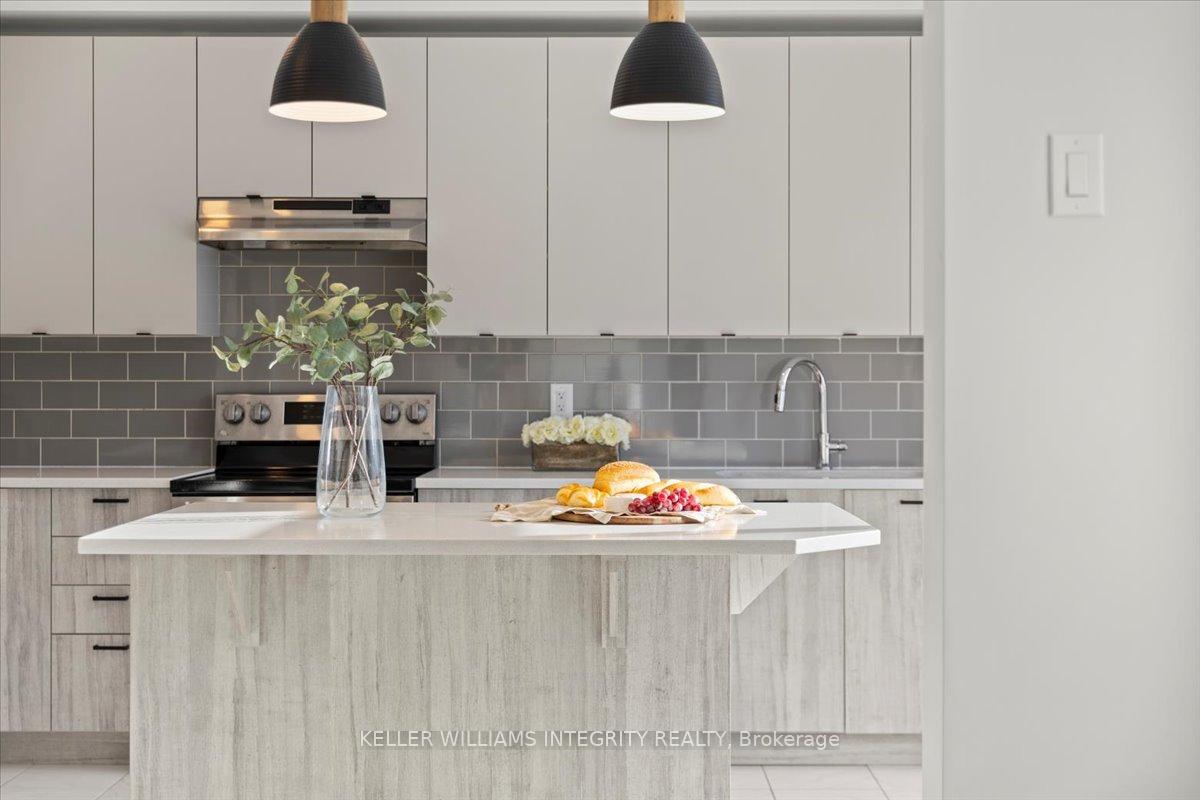 Photo 14 of 846 Snap Hook Crescent, Ottawa, Barrhaven - Half Moon Bay — HOMEH