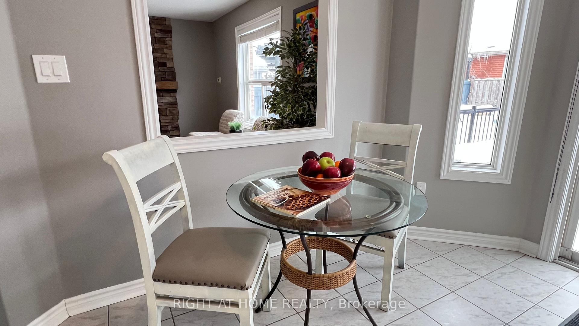 Photo 4 of 33 Knupp Road, Barrie, Edgehill Drive — HOMEH