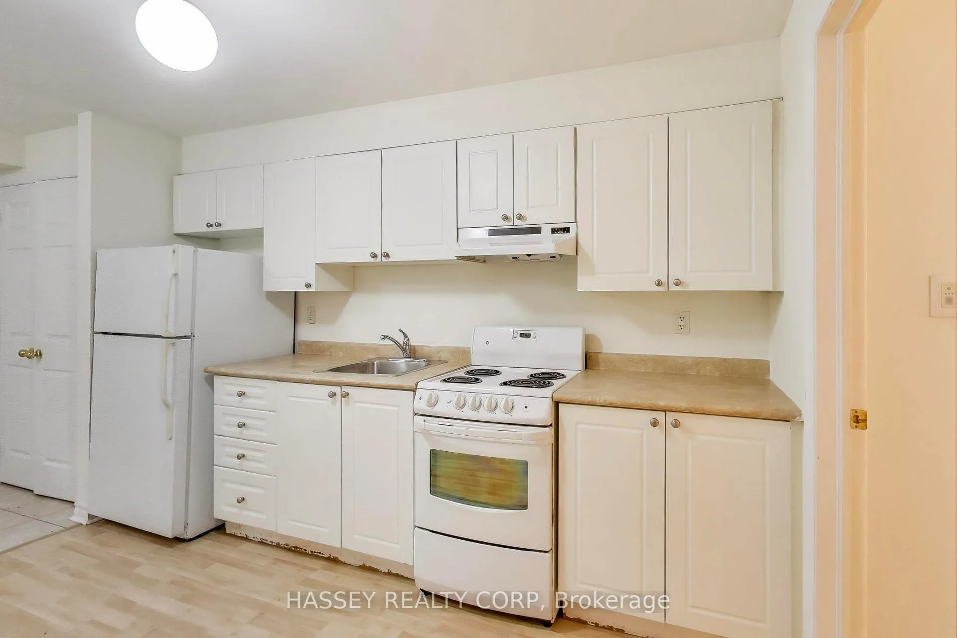Photo 15 of Unit 37, 361 Essa Road, Barrie, Ardagh — HOMEH