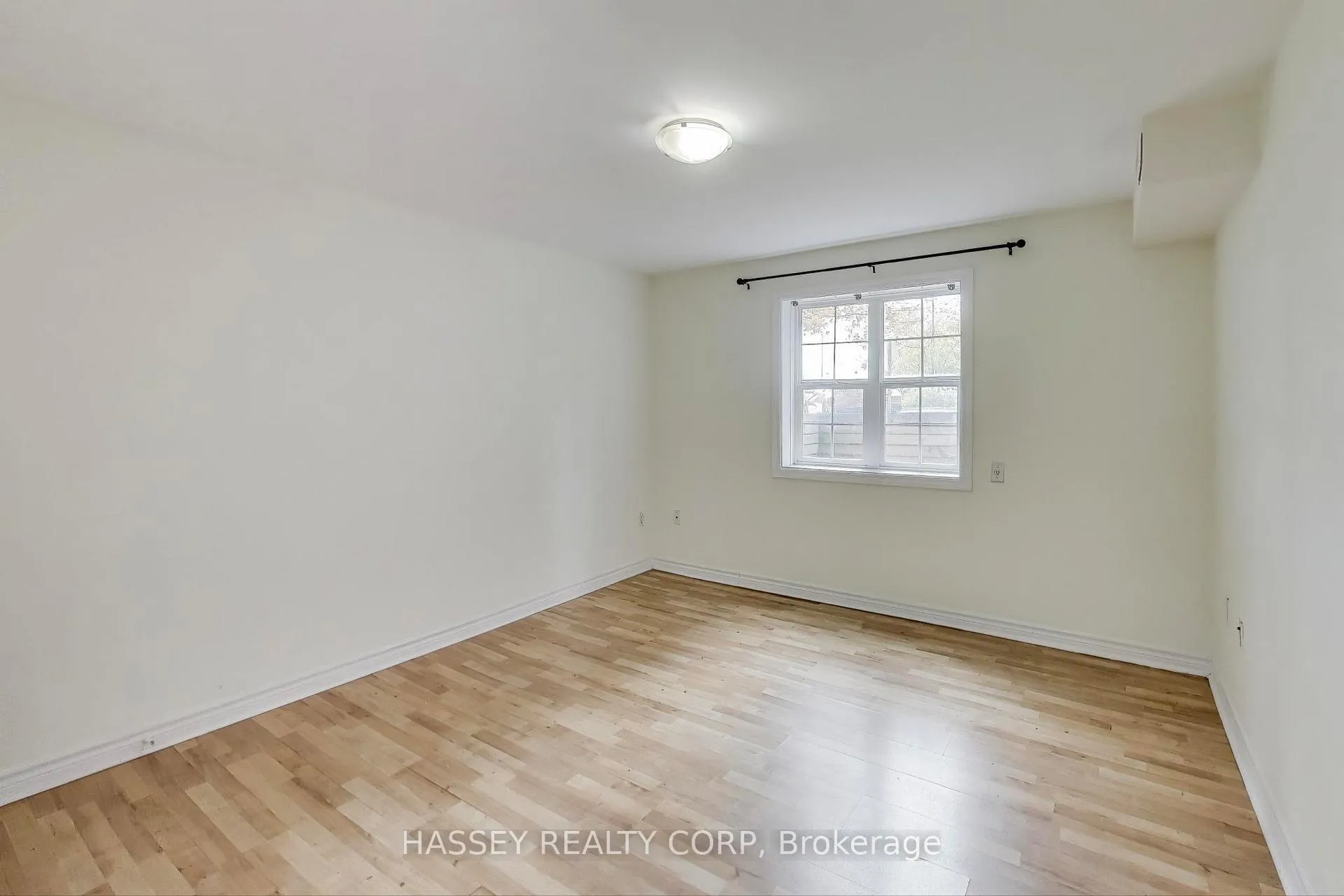 Photo 17 of Unit 37, 361 Essa Road, Barrie, Ardagh — HOMEH