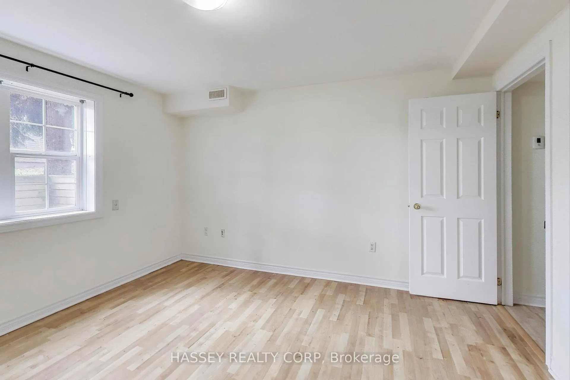 Photo 19 of Unit 37, 361 Essa Road, Barrie, Ardagh — HOMEH