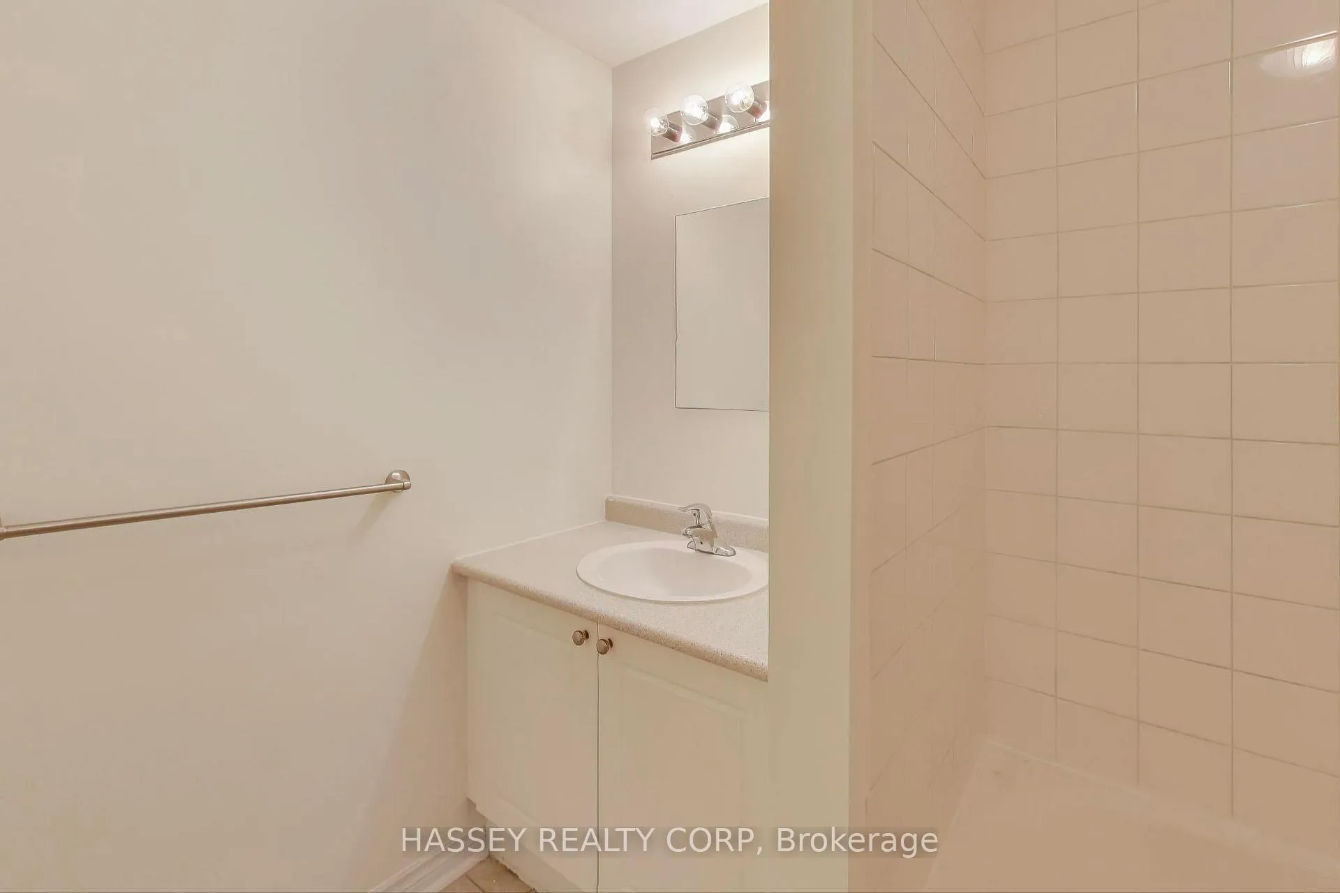 Photo 20 of Unit 37, 361 Essa Road, Barrie, Ardagh — HOMEH