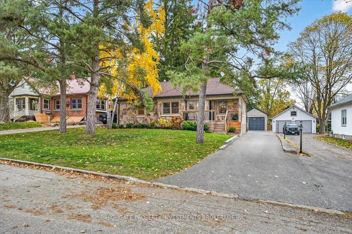 Photo 3 of 75 Dundonald Street N, Barrie, Codrington — HOMEH