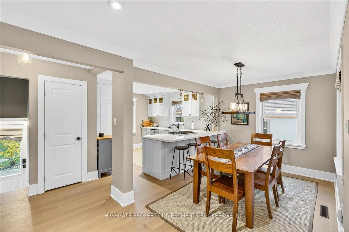 Photo 9 of 75 Dundonald Street N, Barrie, Codrington — HOMEH