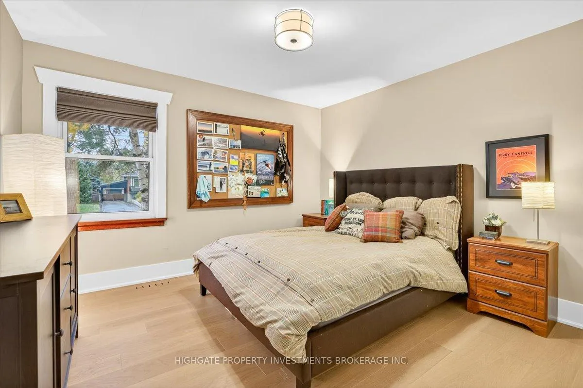 Photo 19 of 75 Dundonald Street N, Barrie, Codrington — HOMEH