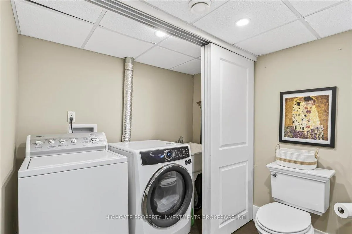 Photo 36 of 75 Dundonald Street N, Barrie, Codrington — HOMEH