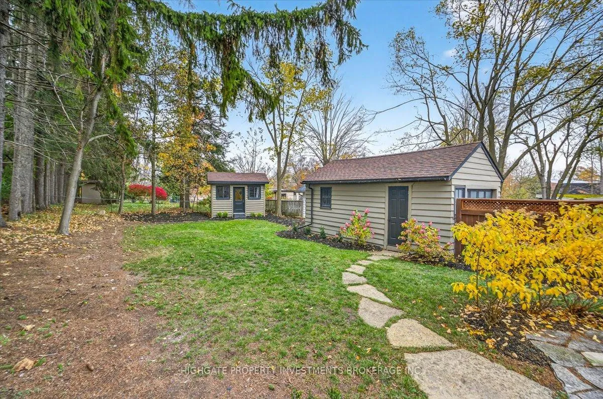 Photo 40 of 75 Dundonald Street N, Barrie, Codrington — HOMEH