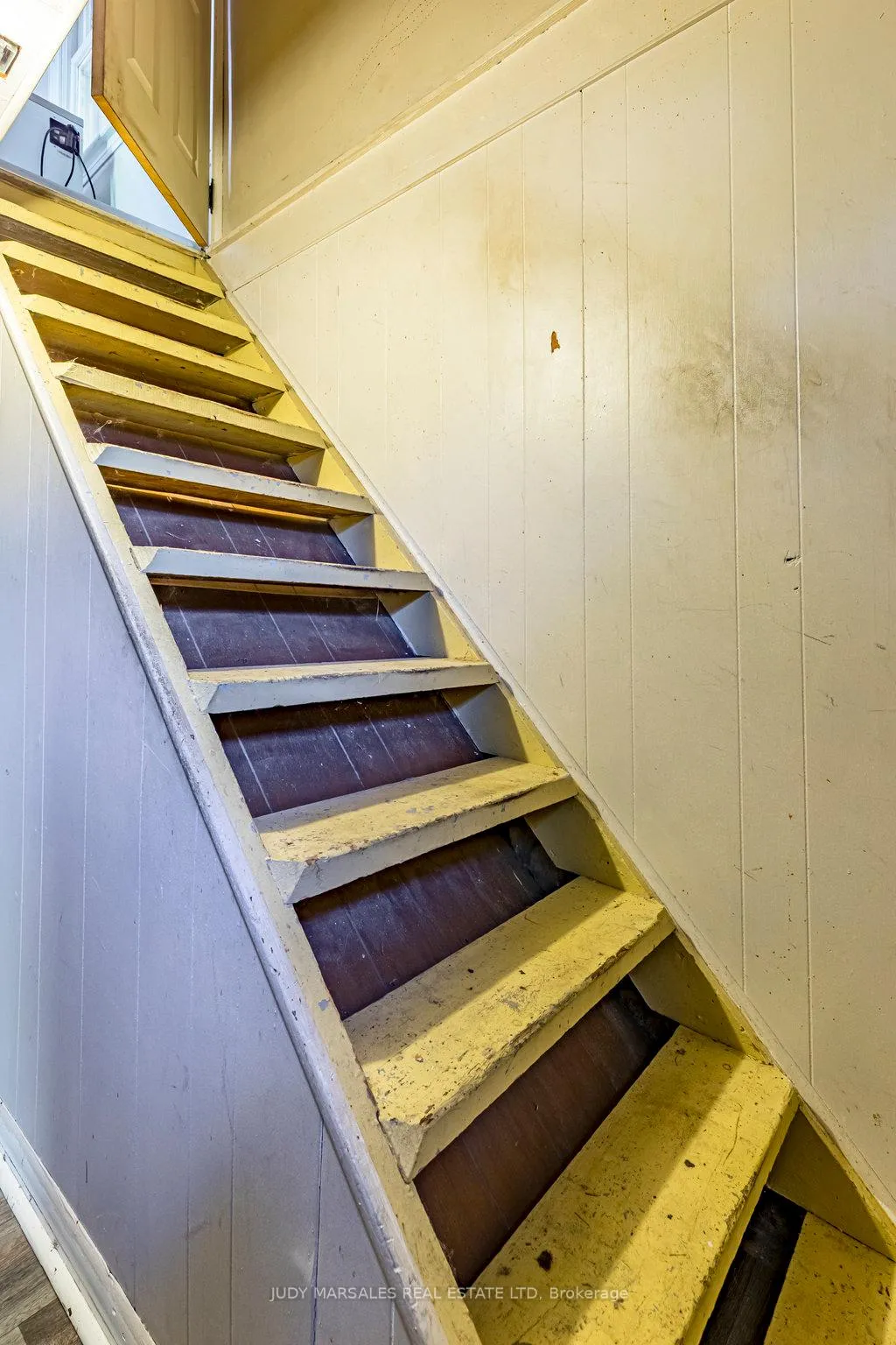 Photo 21 of 132 Tope Crescent, Hamilton, Westdale — HOMEH