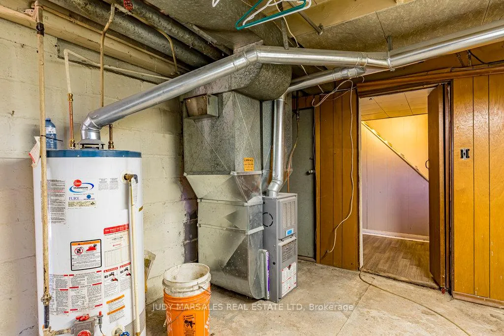 Photo 23 of 132 Tope Crescent, Hamilton, Westdale — HOMEH