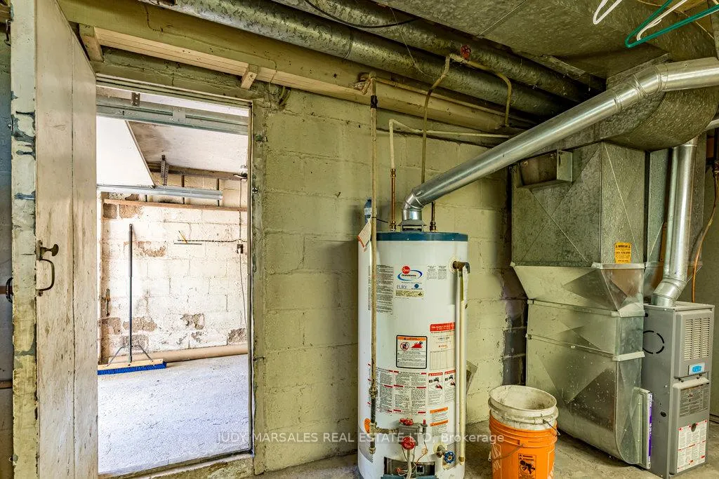 Photo 24 of 132 Tope Crescent, Hamilton, Westdale — HOMEH