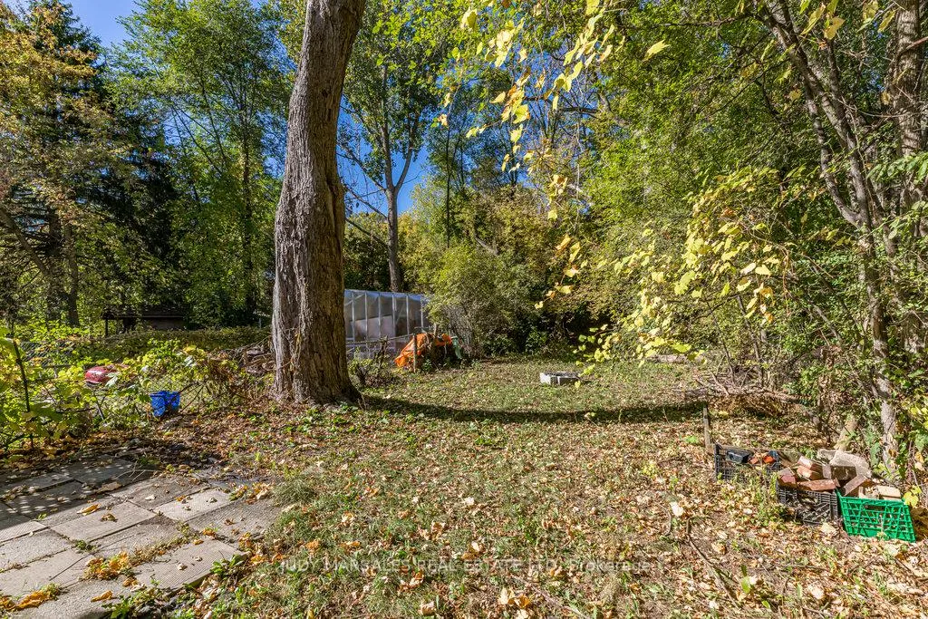 Photo 31 of 132 Tope Crescent, Hamilton, Westdale — HOMEH