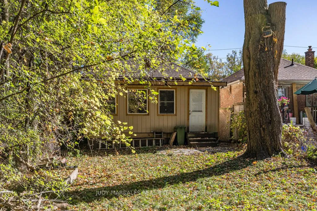 Photo 33 of 132 Tope Crescent, Hamilton, Westdale — HOMEH