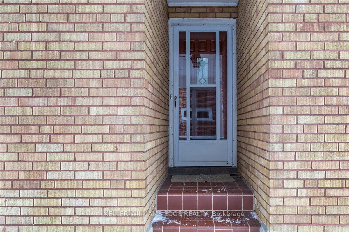 Photo 5 of 366 Pepper Drive, Burlington, Brant — HOMEH