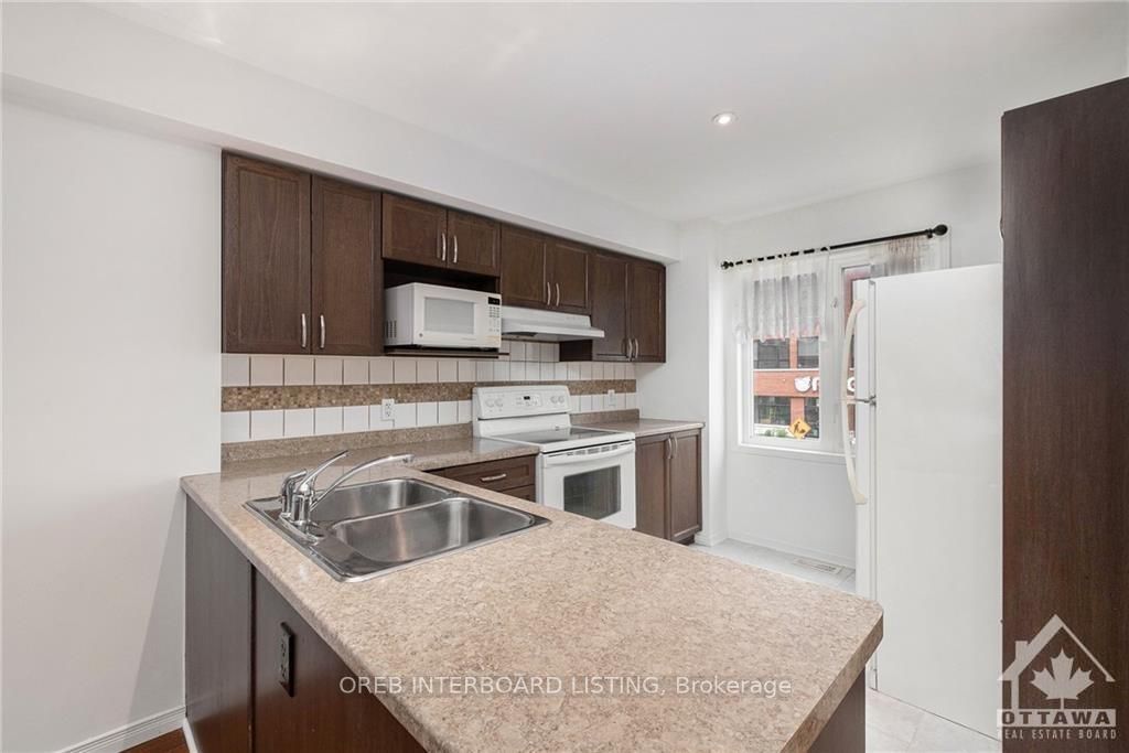 Photo 9 of 219 Kennevale Drive, Ottawa, Barrhaven - Cedargrove/Fraserdale — HOMEH