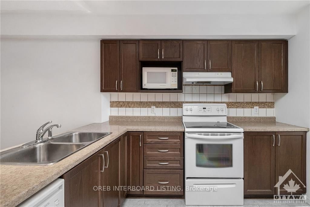 Photo 11 of 219 Kennevale Drive, Ottawa, Barrhaven - Cedargrove/Fraserdale — HOMEH