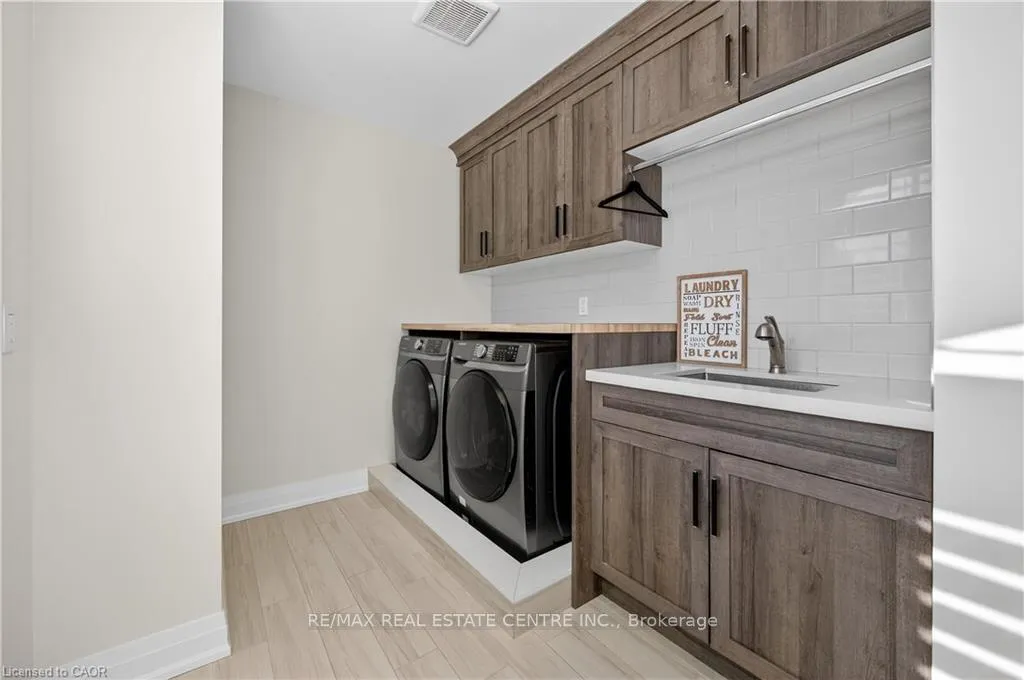 Photo 45 of 18 David Avenue, Hamilton, Hill Park — HOMEH