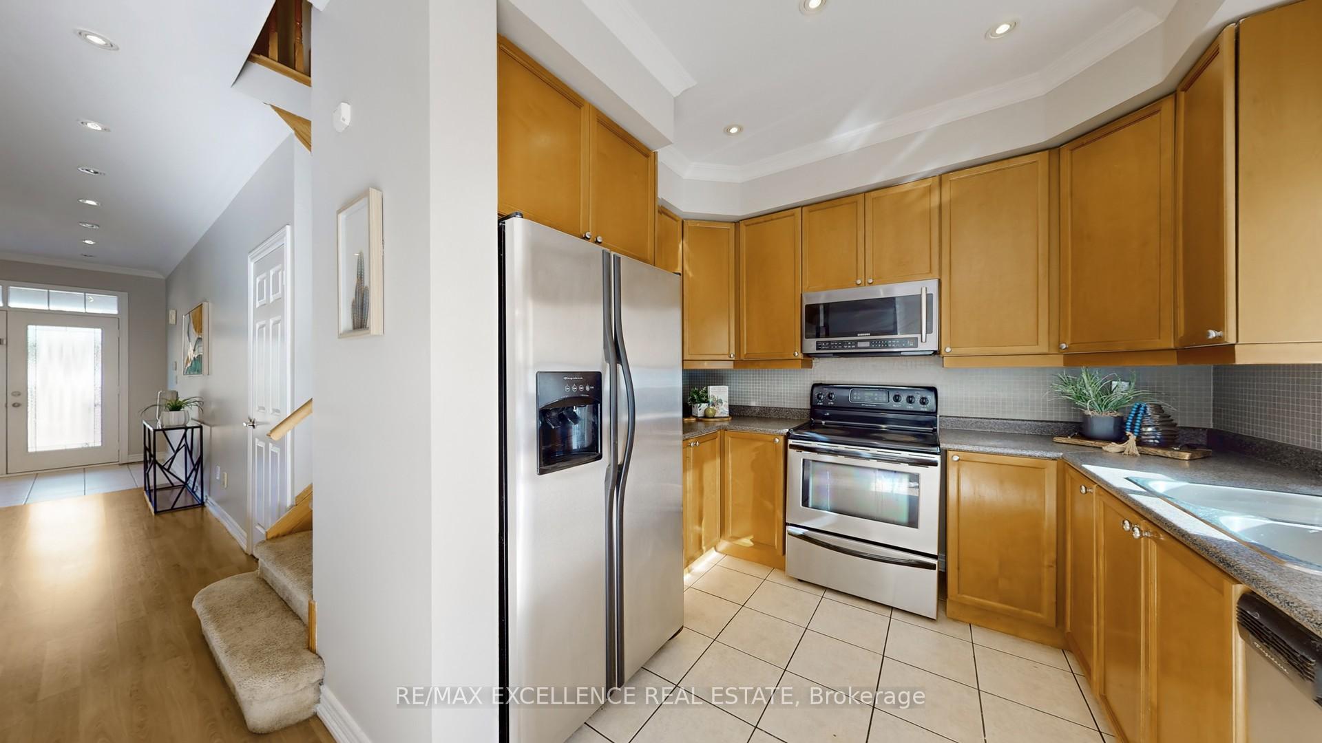 Photo 12 of 21 Overture Lane, Brampton, Bramalea North Industrial — HOMEH