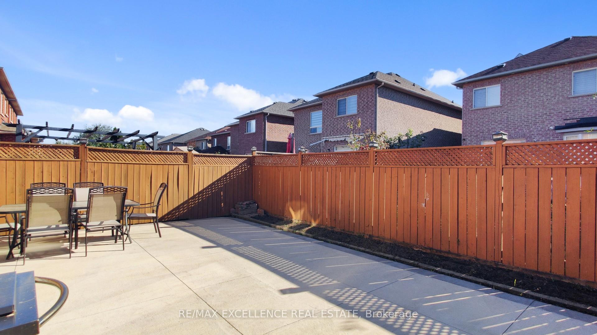 Photo 46 of 21 Overture Lane, Brampton, Bramalea North Industrial — HOMEH