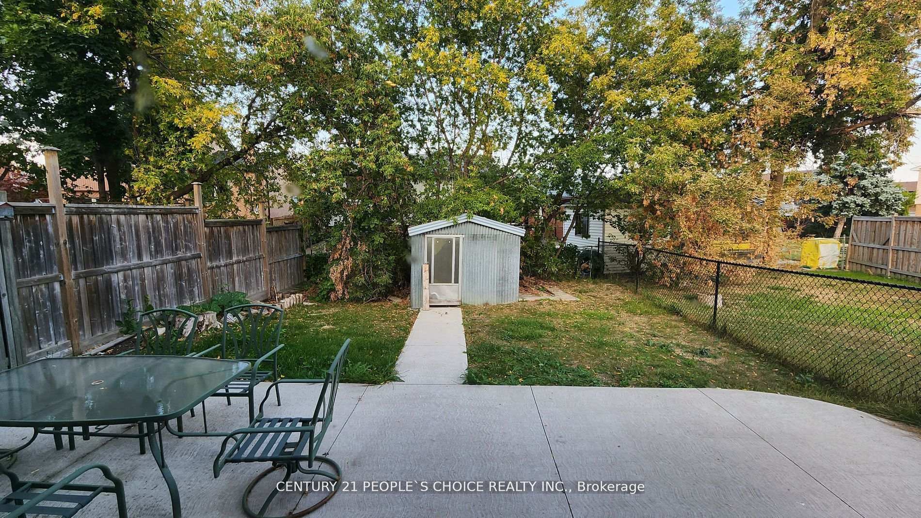 Photo 7 of Unit (lower), 58 Camberley Crescent, Brampton, Brampton North — HOMEH