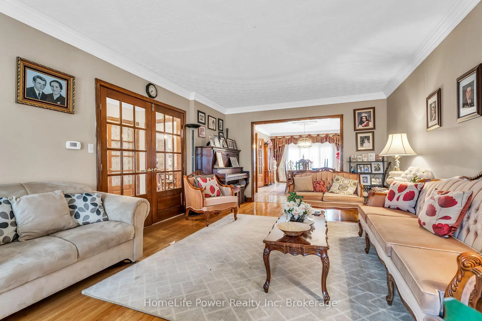 Photo 10 of 6 Leckie Avenue, Hamilton, Stoney Creek Mountain — HOMEH
