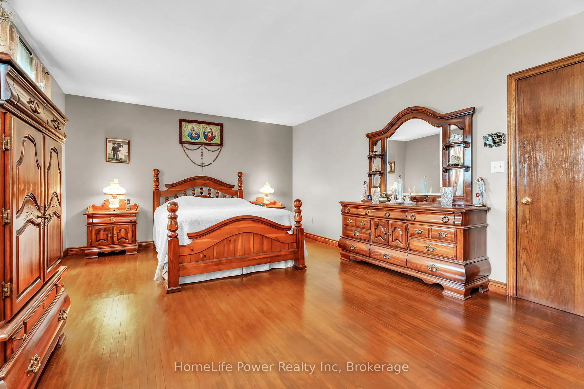 Photo 29 of 6 Leckie Avenue, Hamilton, Stoney Creek Mountain — HOMEH