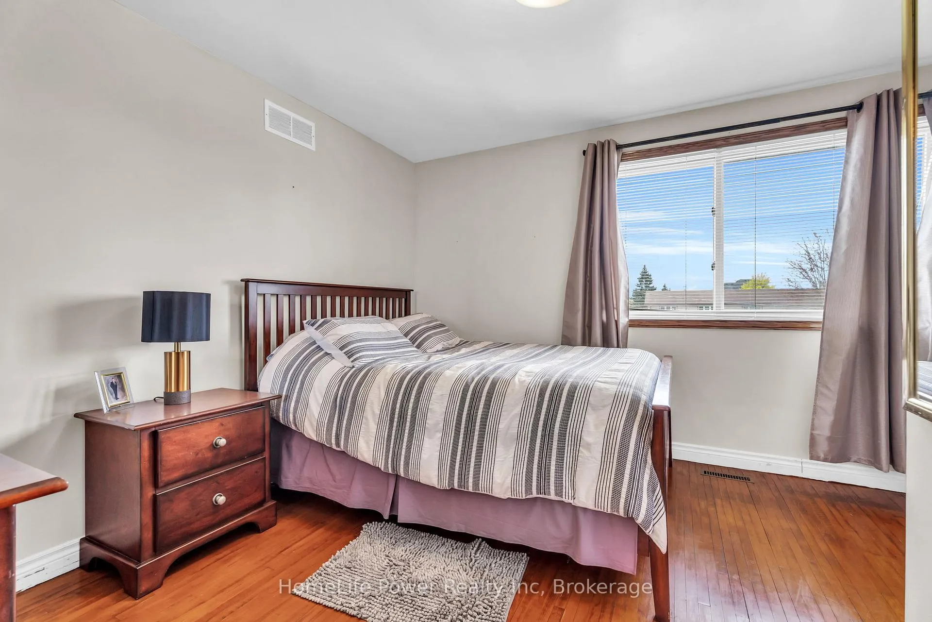 Photo 34 of 6 Leckie Avenue, Hamilton, Stoney Creek Mountain — HOMEH