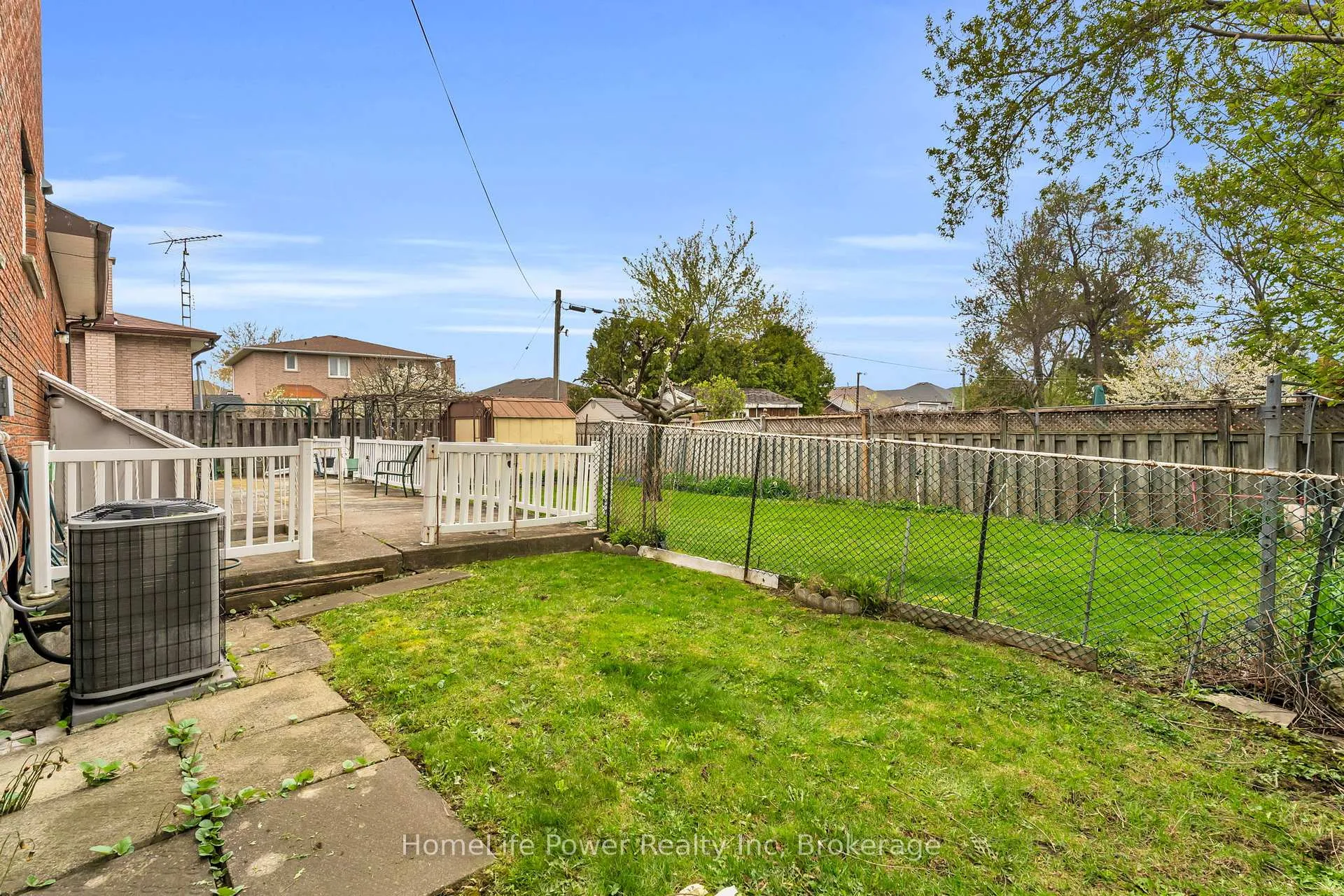 Photo 41 of 6 Leckie Avenue, Hamilton, Stoney Creek Mountain — HOMEH