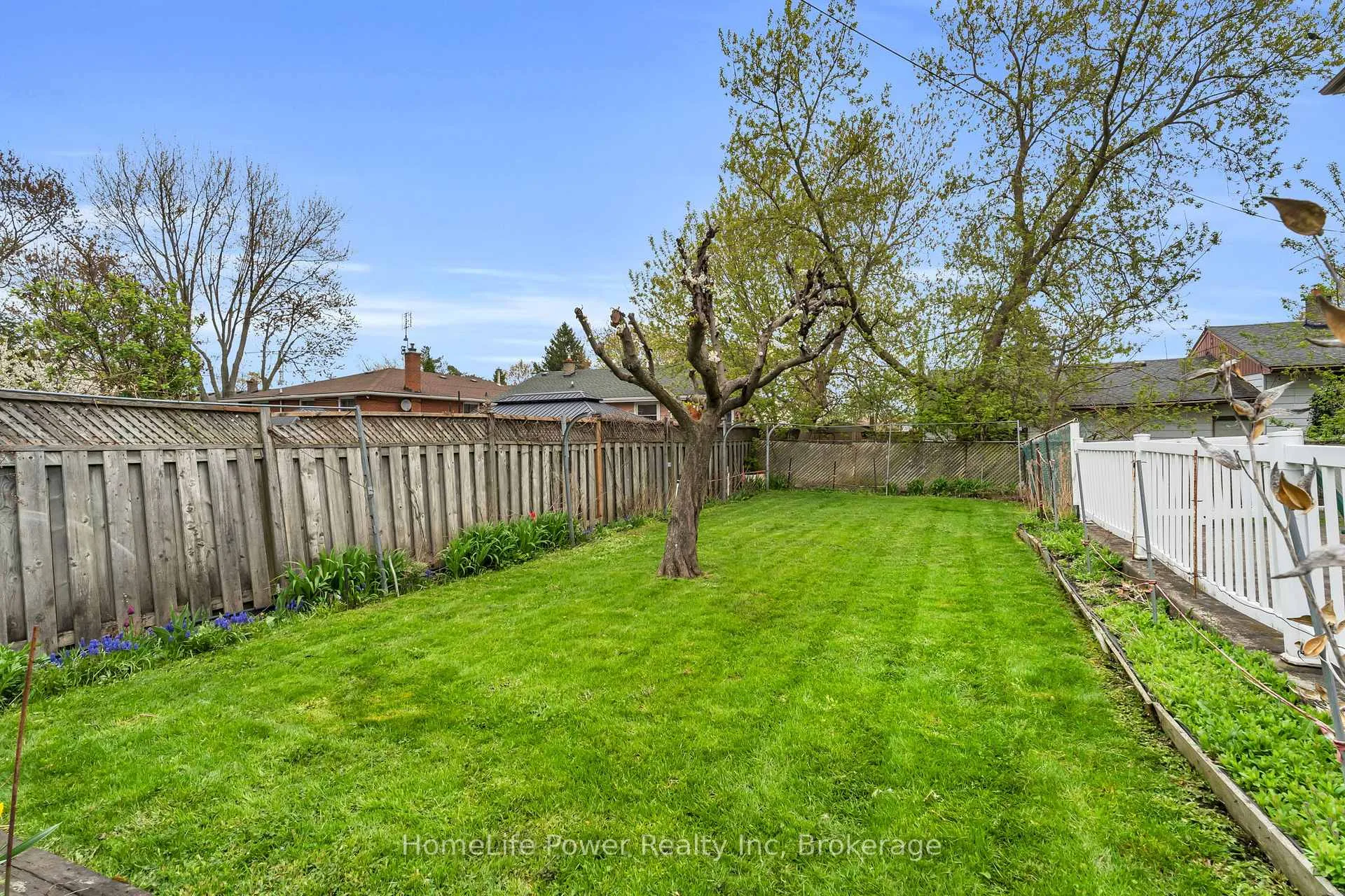Photo 43 of 6 Leckie Avenue, Hamilton, Stoney Creek Mountain — HOMEH