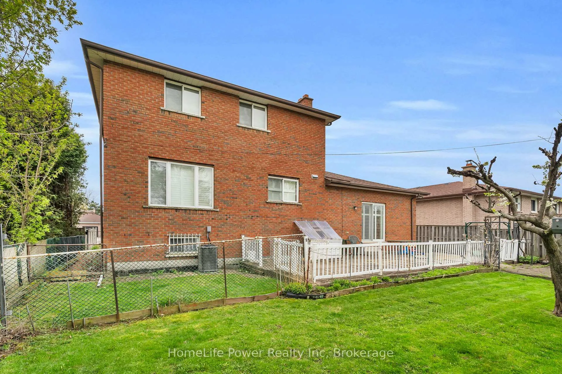 Photo 45 of 6 Leckie Avenue, Hamilton, Stoney Creek Mountain — HOMEH