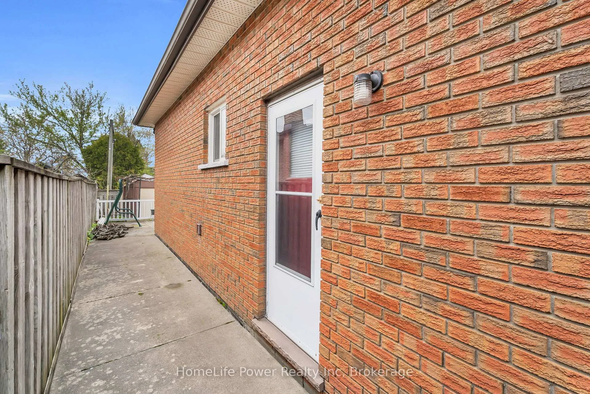 Photo 46 of 6 Leckie Avenue, Hamilton, Stoney Creek Mountain — HOMEH