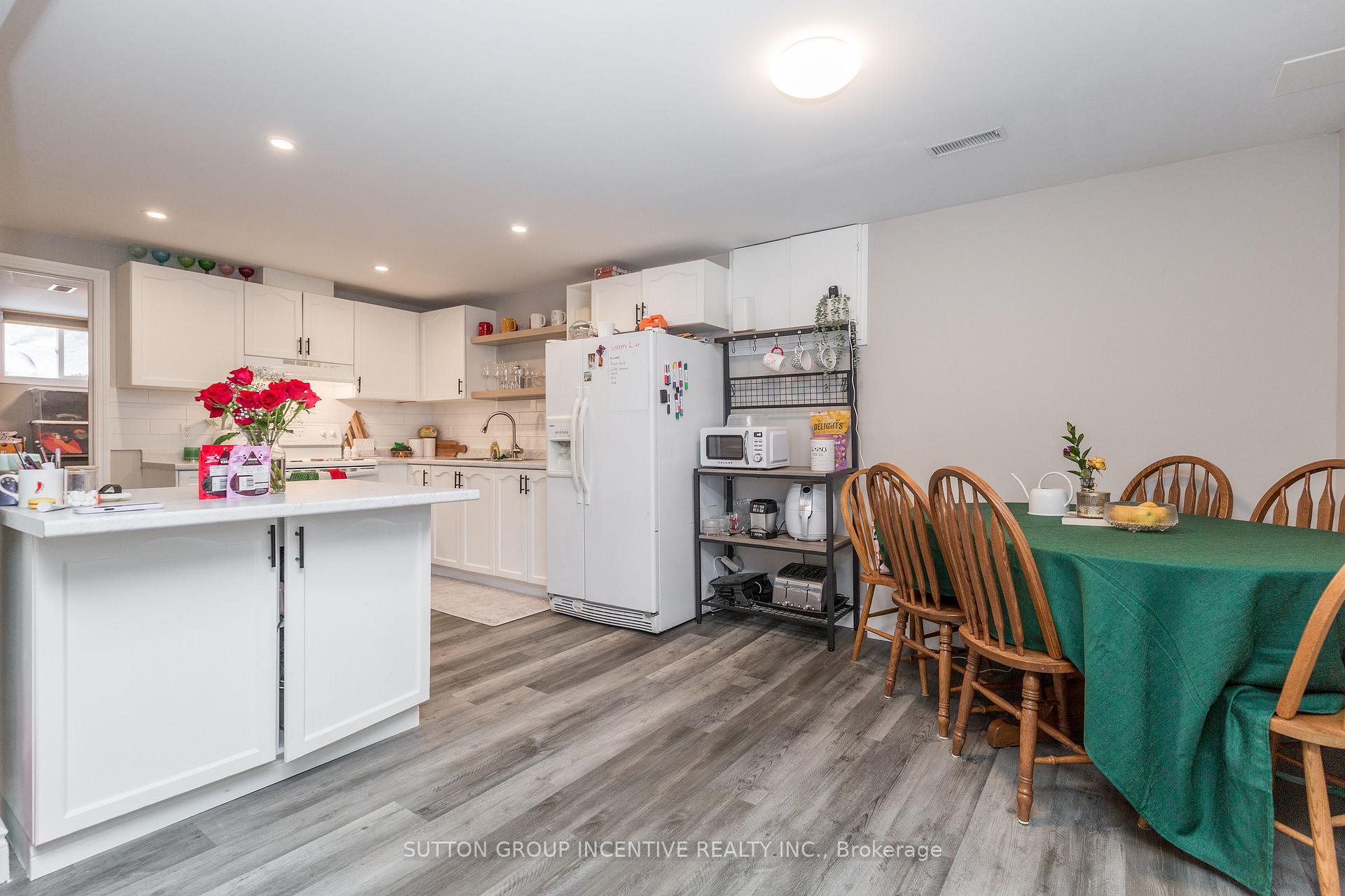 Photo 31 of 75 Queen Street, Barrie, Codrington — HOMEH