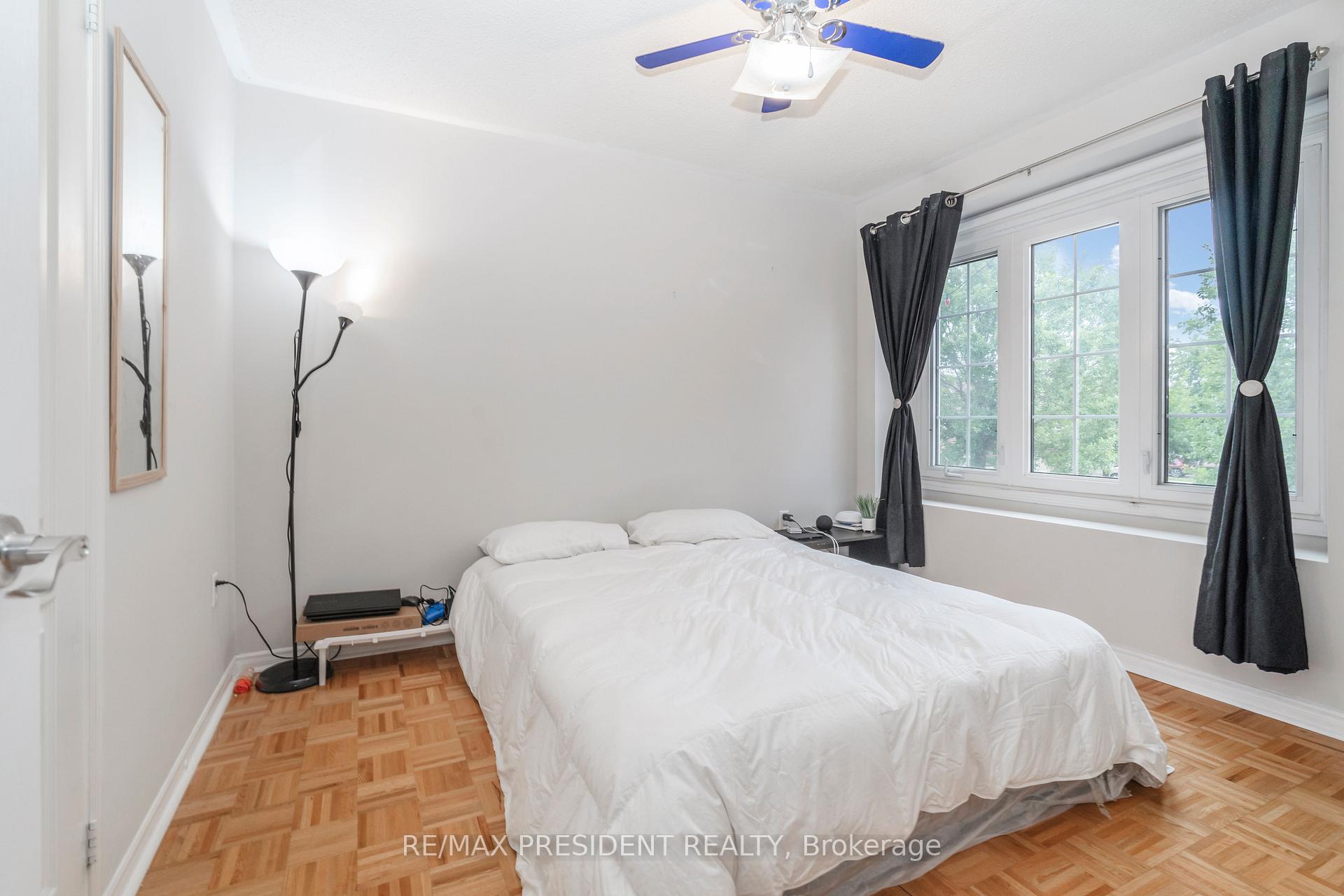 Photo 3 of 41 Rangeland Road, Brampton, Sandringham-Wellington — HOMEH