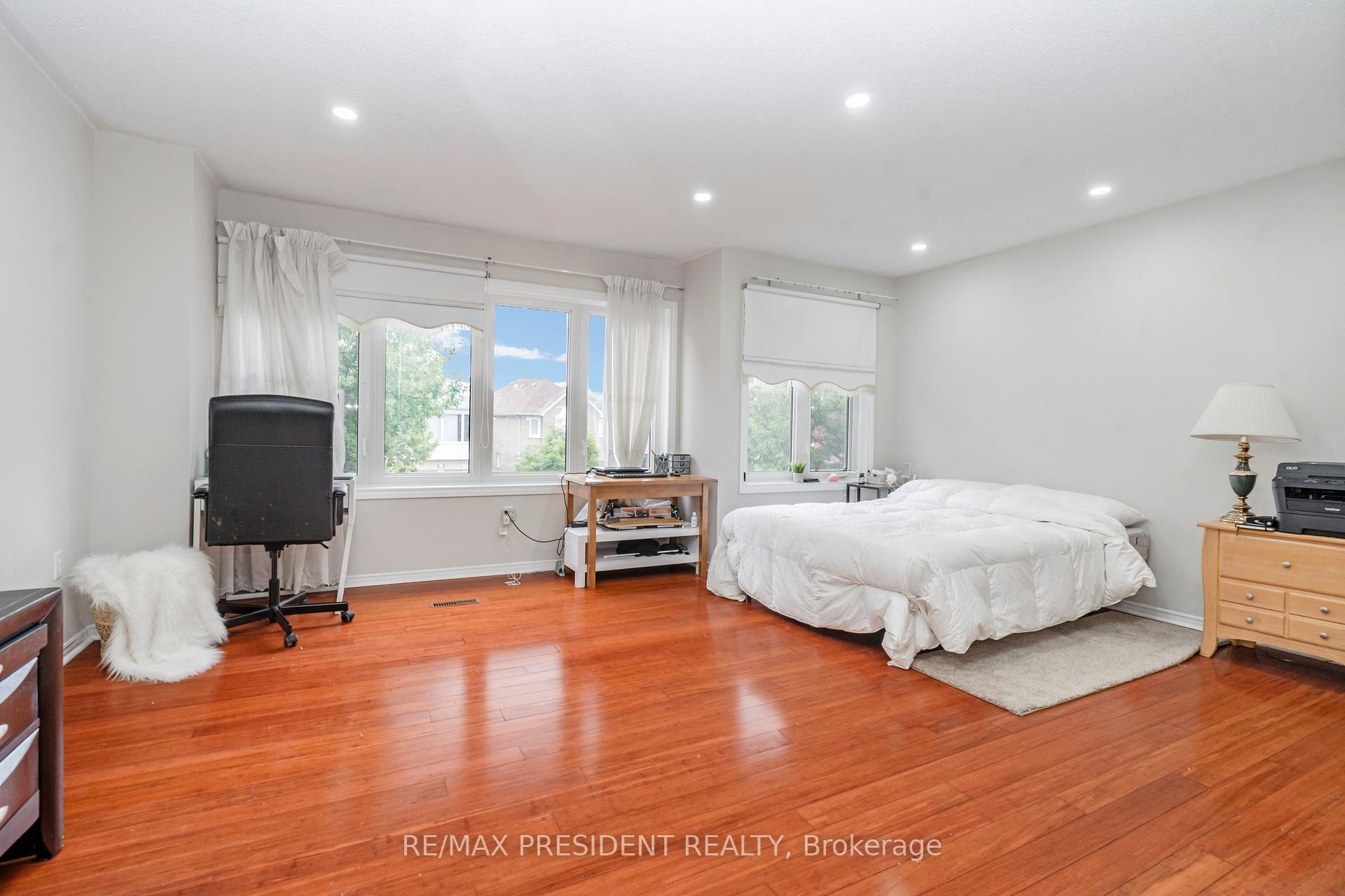 Photo 6 of 41 Rangeland Road, Brampton, Sandringham-Wellington — HOMEH