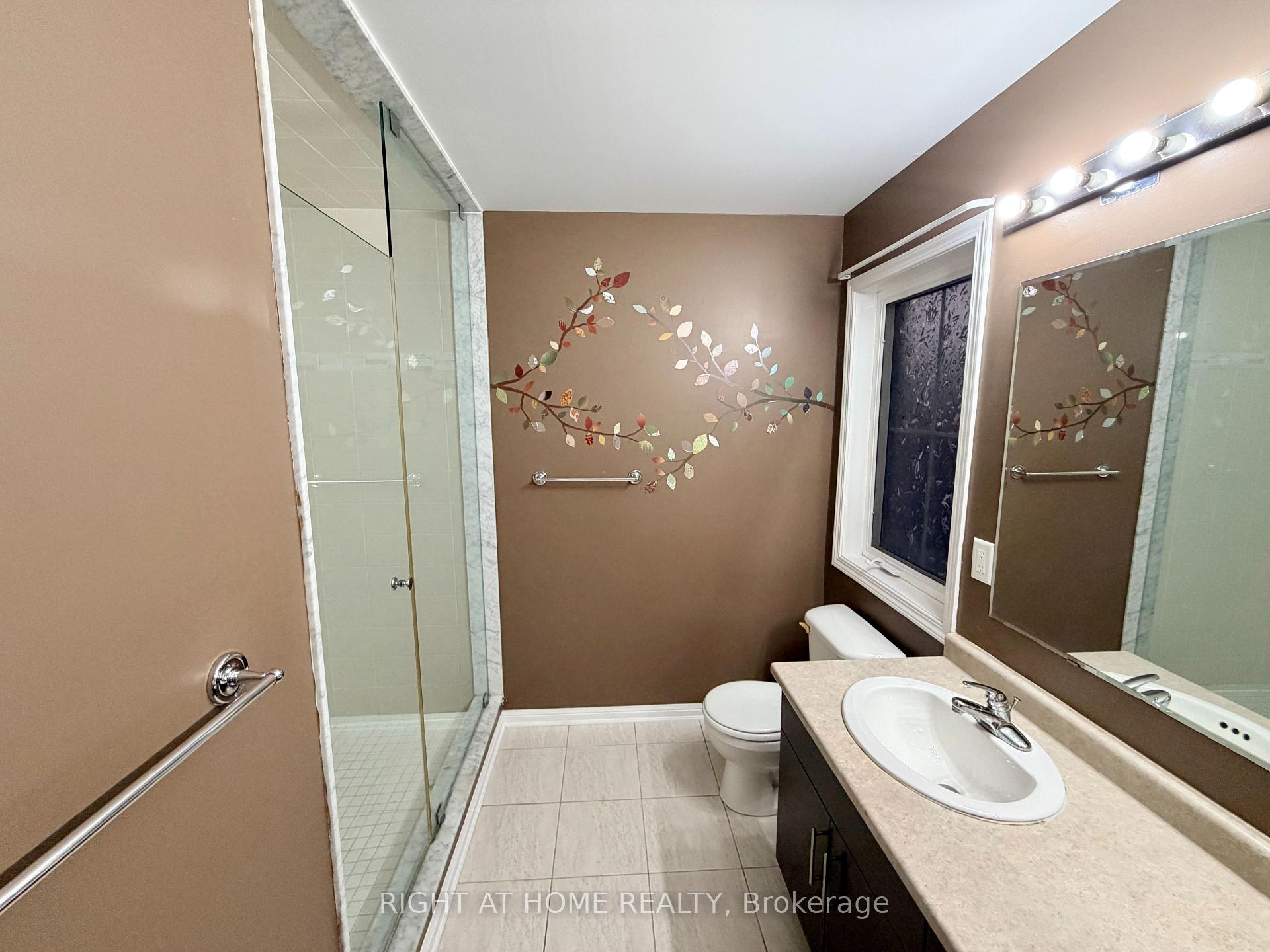 Photo 8 of 19 Klemscott Road, Brampton, Northwest Brampton — HOMEH