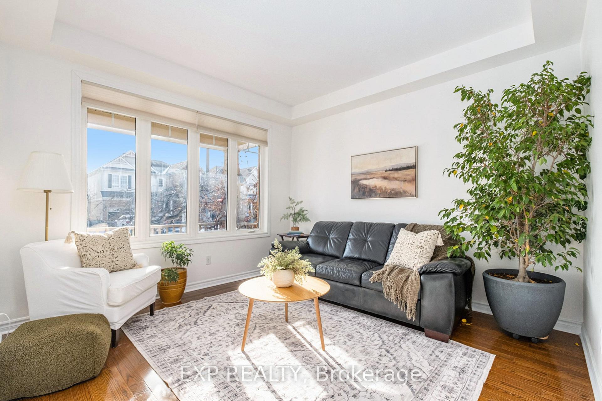 Photo 4 of 2174 Sunset Cove Circle, Ottawa, Barrhaven - Half Moon Bay — HOMEH