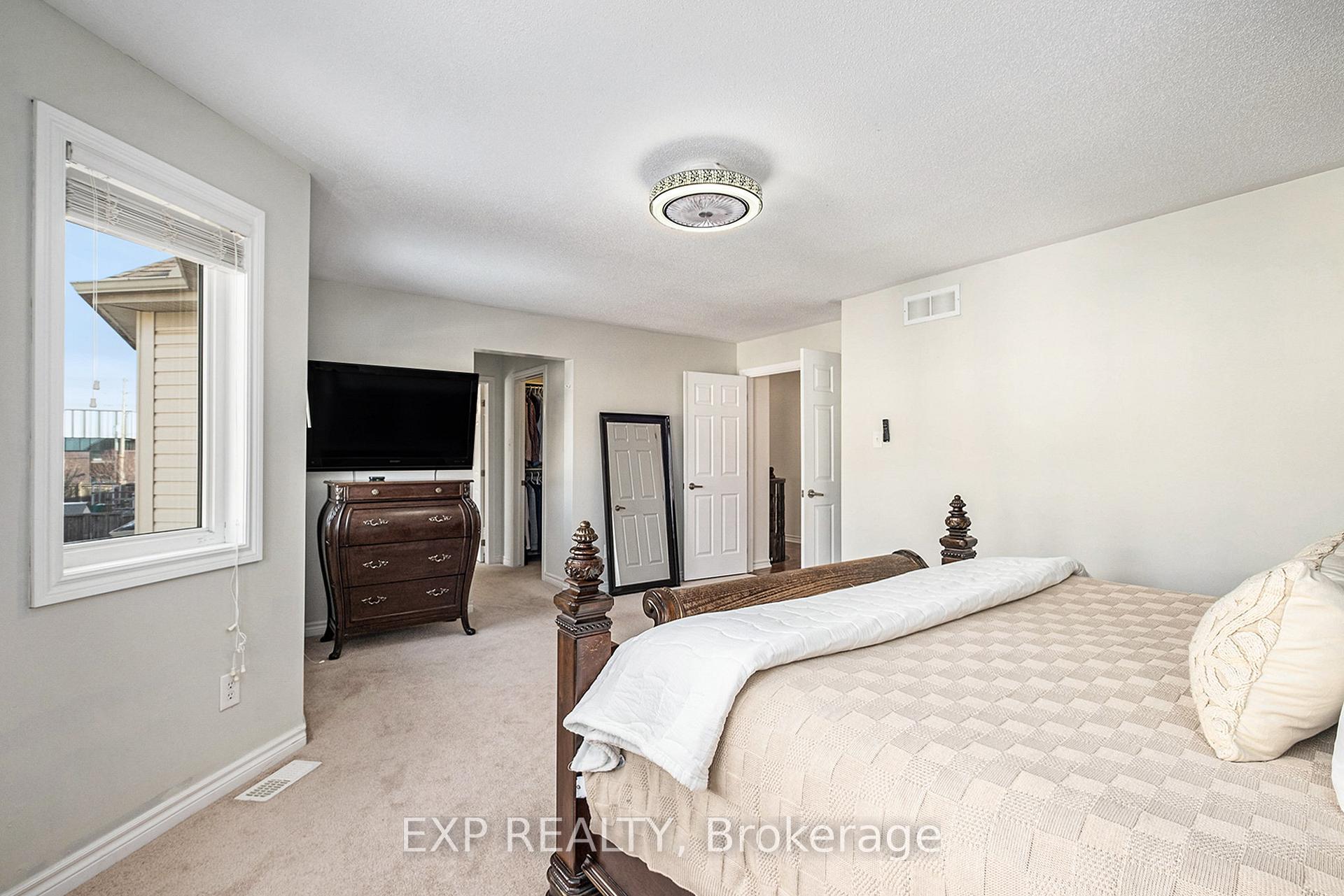 Photo 17 of 2174 Sunset Cove Circle, Ottawa, Barrhaven - Half Moon Bay — HOMEH