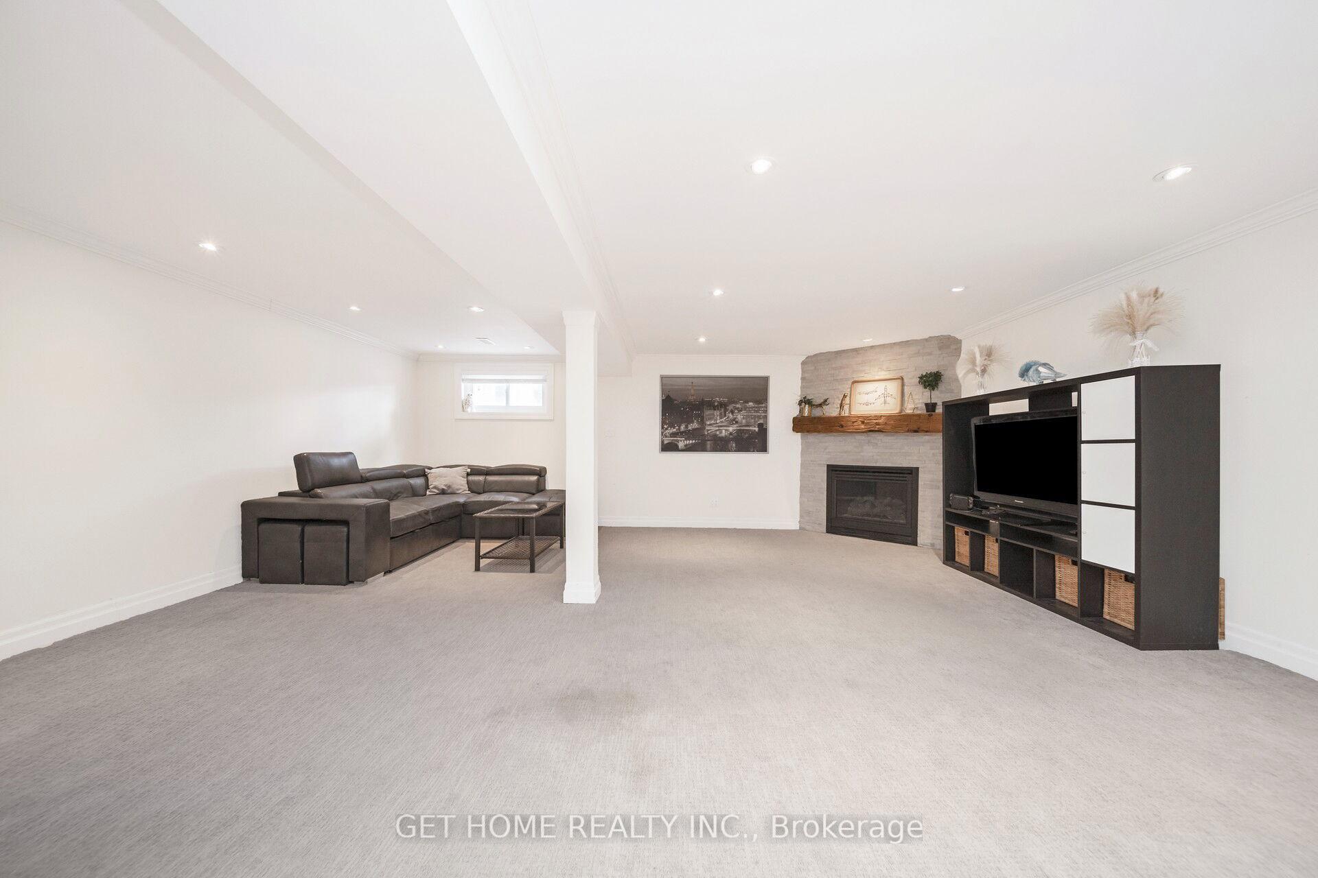 Photo 32 of 2446 Martin Court, Burlington, Mountainside — HOMEH